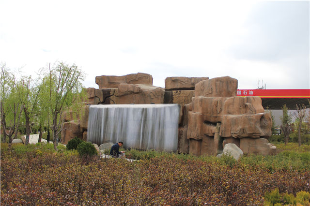 拉薩娘熱路格?；ü珗@